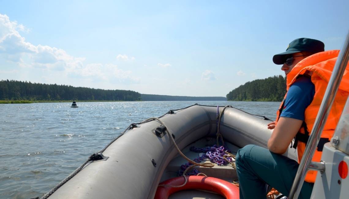 ᐉ летняя рыбалка с лодки: правила безопасности для рыболовов - ✅ ribalka-snasti.ru