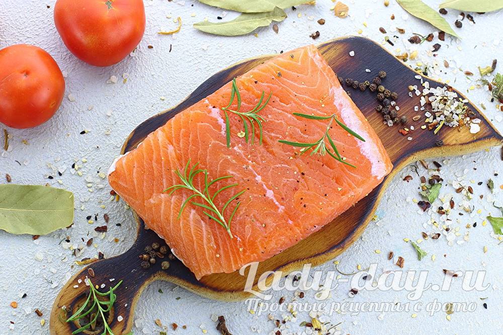 Как засолить вкусную горбушу дома – 10 быстрых рецептов (рыба получается как семга)