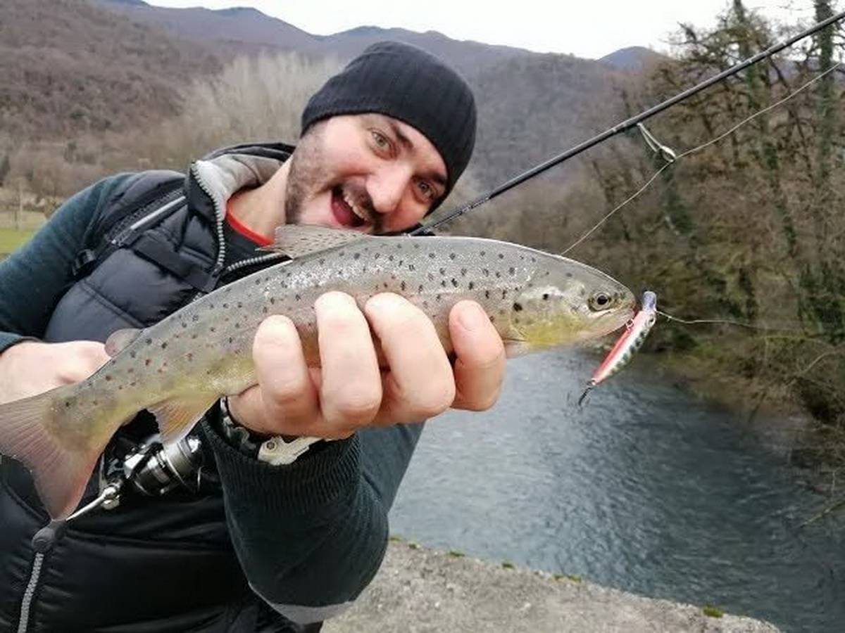 Рыбалка в абхазии на море реках и озере рица фото видео