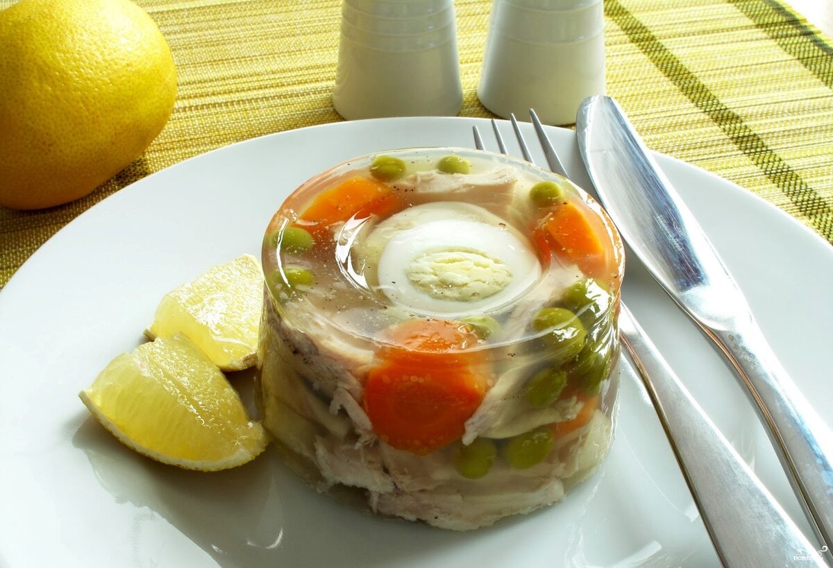 Как приготовить заливную рыбу