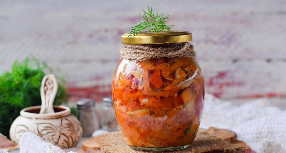 Cалат с рыбой скумбрией на зиму очень вкусные рецепты