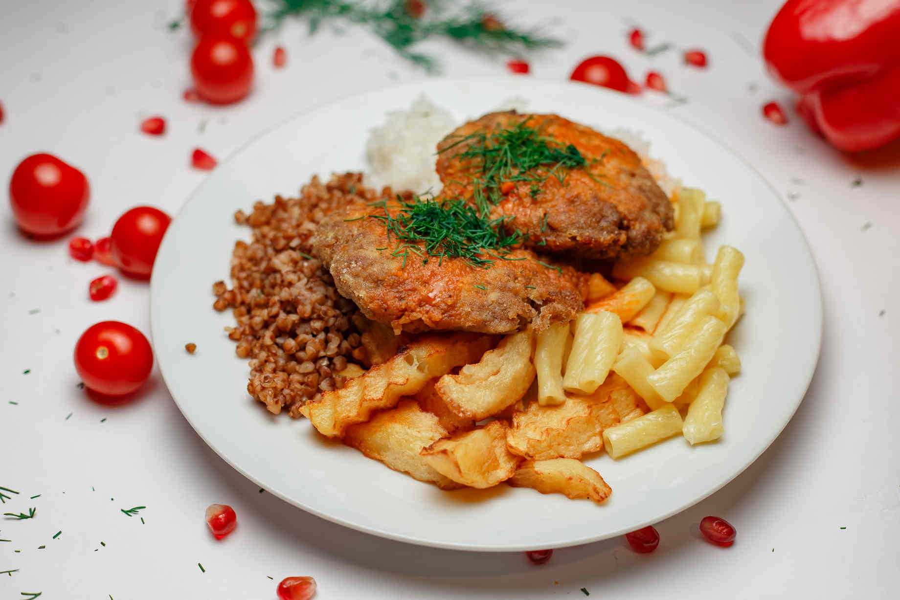 Гарнир к котлетам — 10 вкусных рецептов