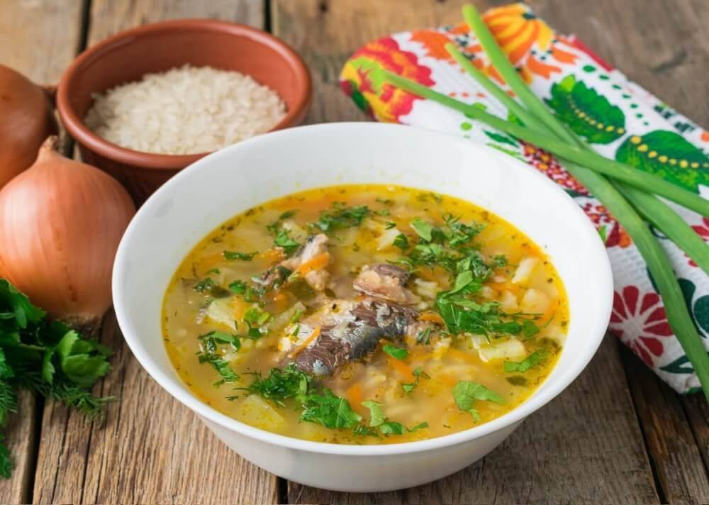 Суп из сайры — лучшие рецепты на любой вкус