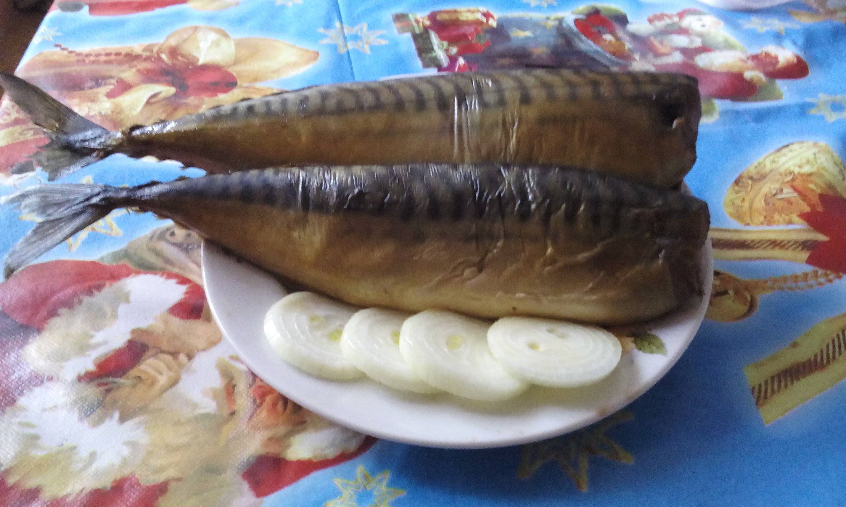 Скумбрия с жидким дымом. Скумбрия копченая. Жидкий дым для копчения скумбрии. Скумбрия холодного копчения в масле.