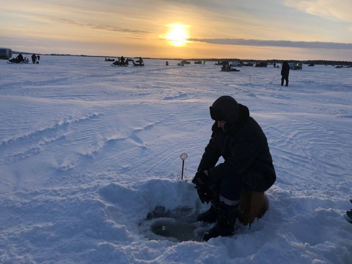 Все о зимней рыбалке: особенности ловли рыбы на льду и видео связанное с зимой