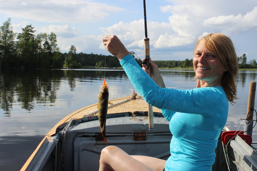 Можно ли сейчас ловить рыбу. Вуокса рыбалка. Озеро Вуокса рыбалка. Озеро Вуокса Ленинградская область рыбалка. Рыбалка на озере летом.