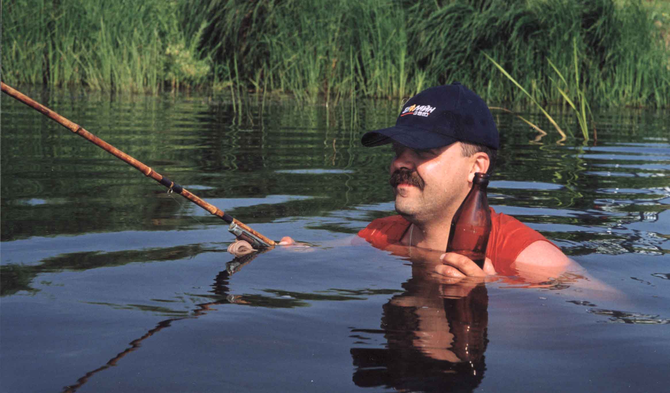 Как поймать рыбу без крючка. 6 нестандартных способов как поймать рыбу без снастей