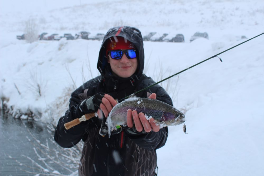 Секреты зимней рыбалки на форель