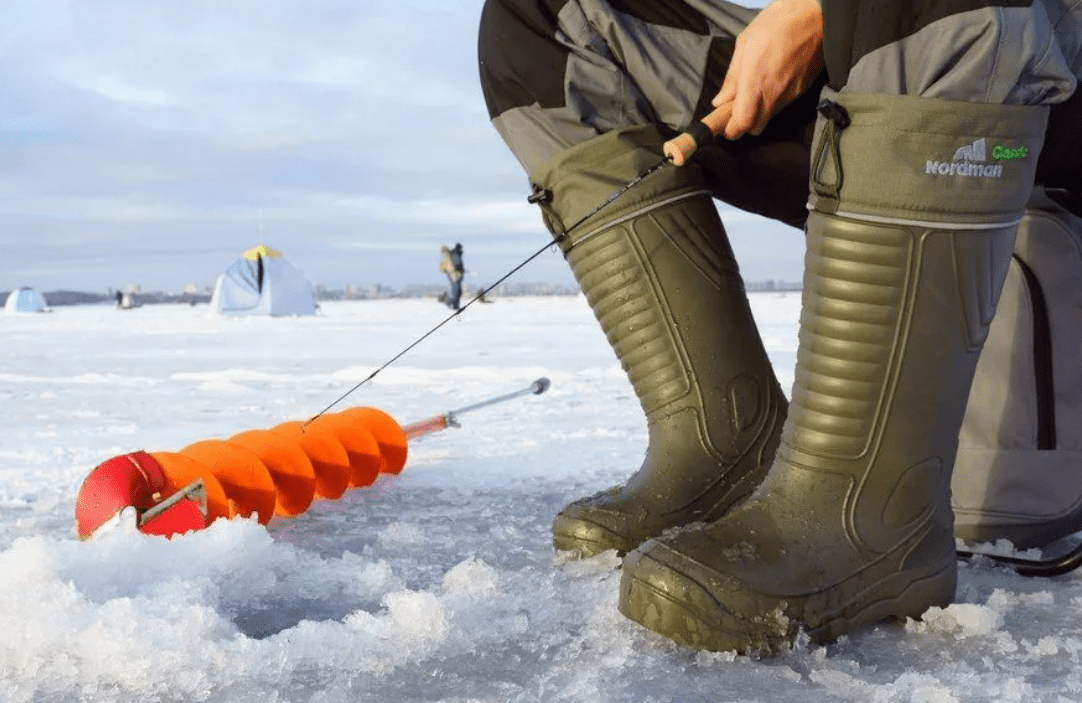Снаряжение рыболова-зимника. 7 необходимых вещей | видео