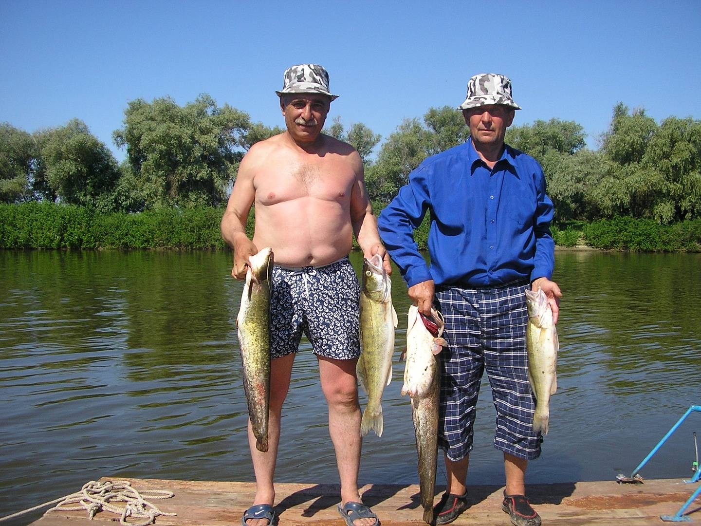 Рыбалка в Астраханской области: лучшие места на карте ТОП-10