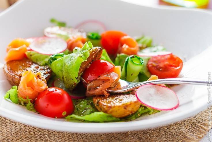 Рыбные салаты - 20 простых и вкусных рецептов на каждый день