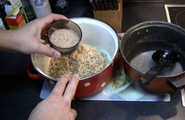 Варим салапинскую кашу: ингредиенты и особенности приготовления для леща