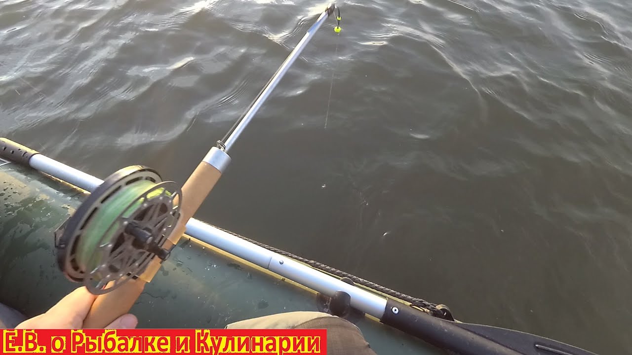 Ловля судака с лодки в отвес
