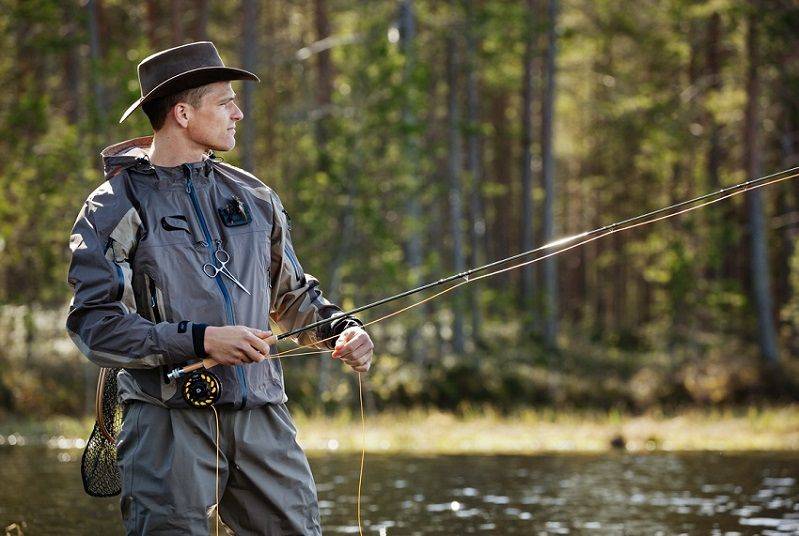 Как одеться на рыбалку летом