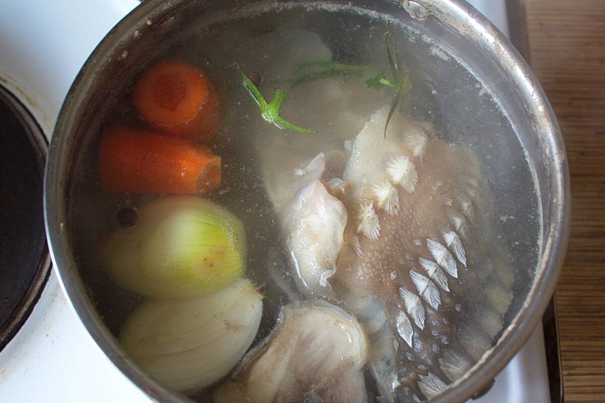 Уха из осетра: рецепты приготовления вкусного рыбного супчика