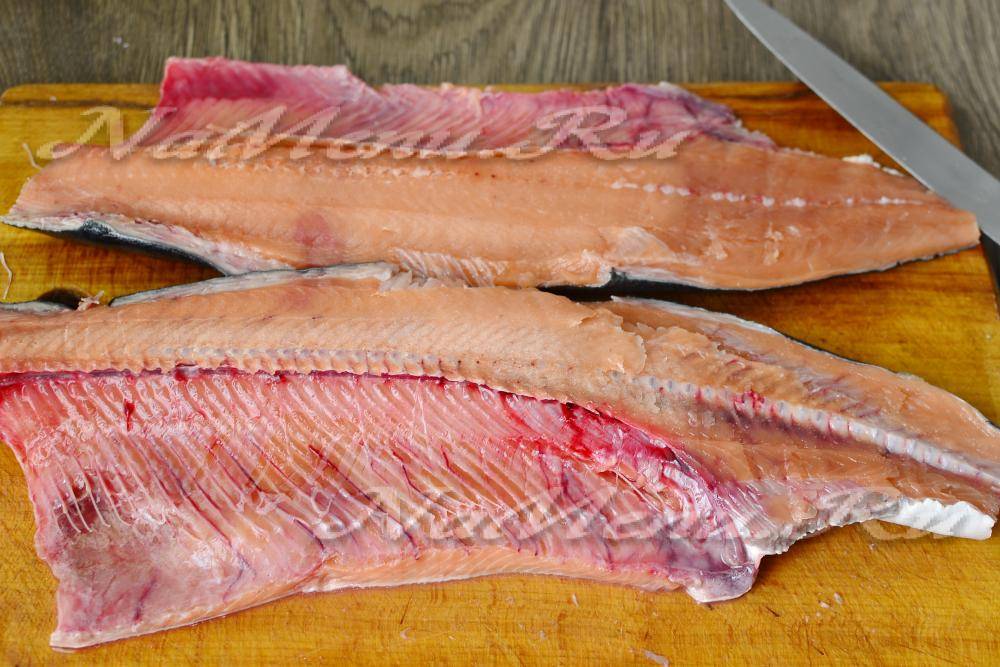 Как засолить вкусную горбушу дома – 10 быстрых рецептов (рыба получается как семга)