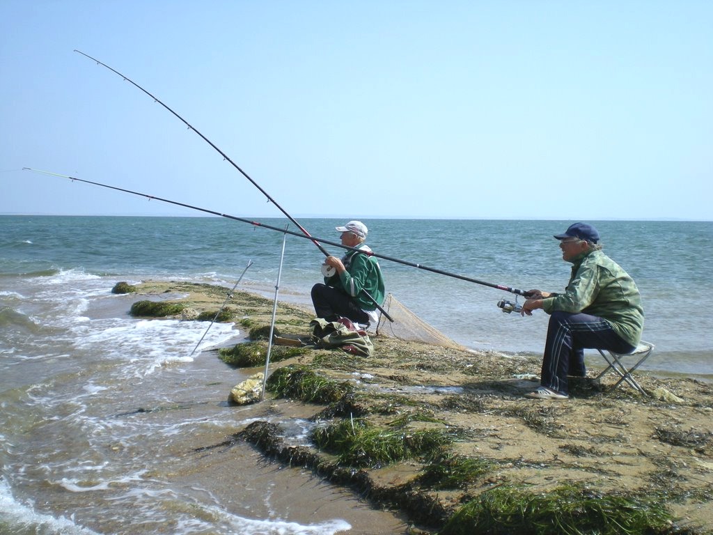 Ловля в августе на поплавочную удочку | особенности рыбалки